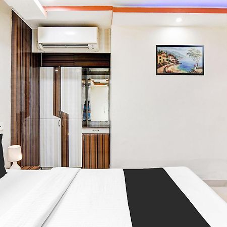 Super Hotel O Tagore Park Ruby Road Calcuta Exterior foto