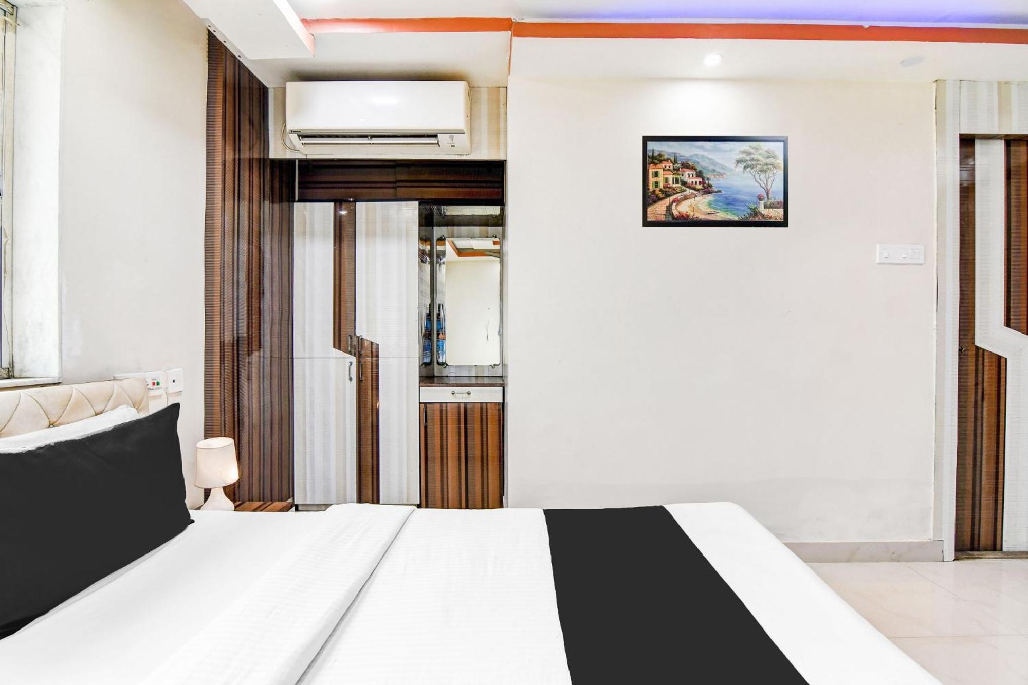 Super Hotel O Tagore Park Ruby Road Calcuta Exterior foto